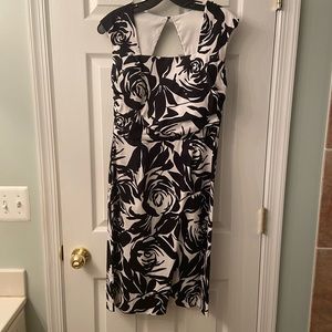 NWT White House Black Market Dress, Size 4